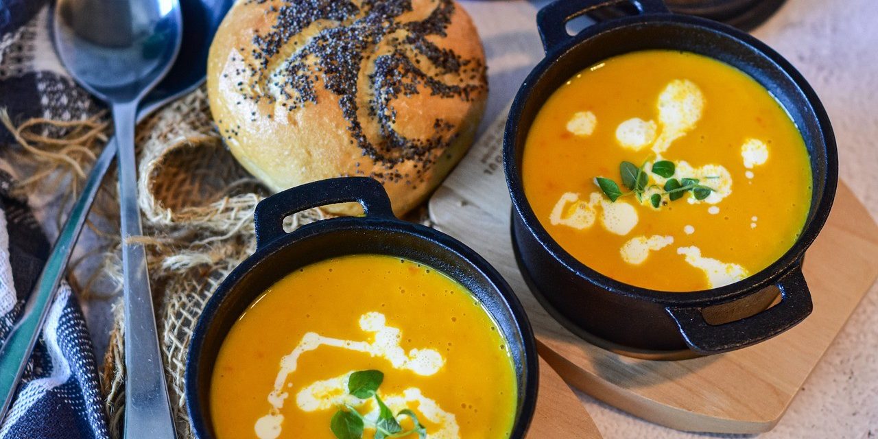 דוכן מרק חם. בר מרקים. מושלם לאירועי חורף